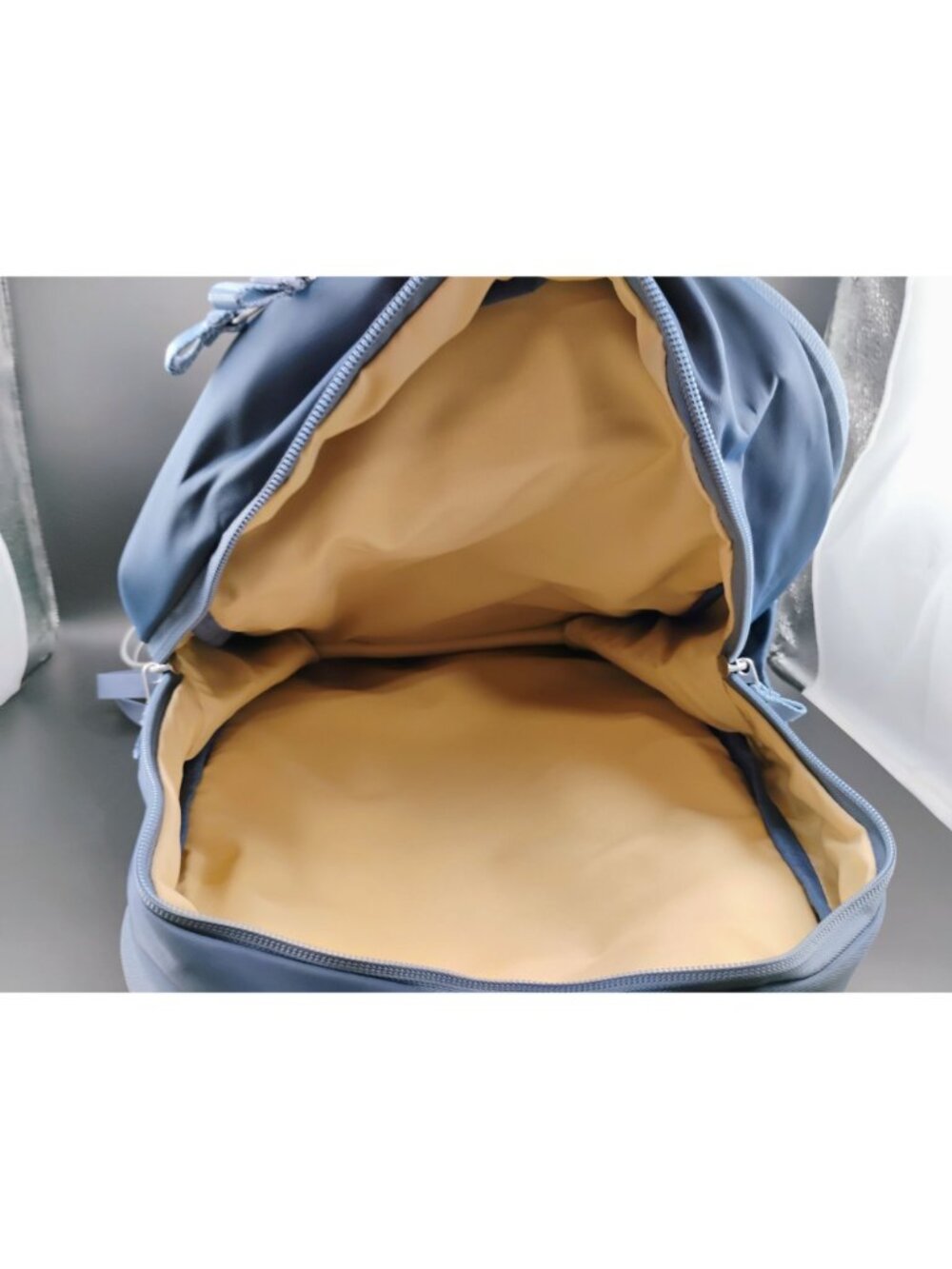 All In Motion Lightweight Blue Backpack With Gold Interior - Picture 6 of 10